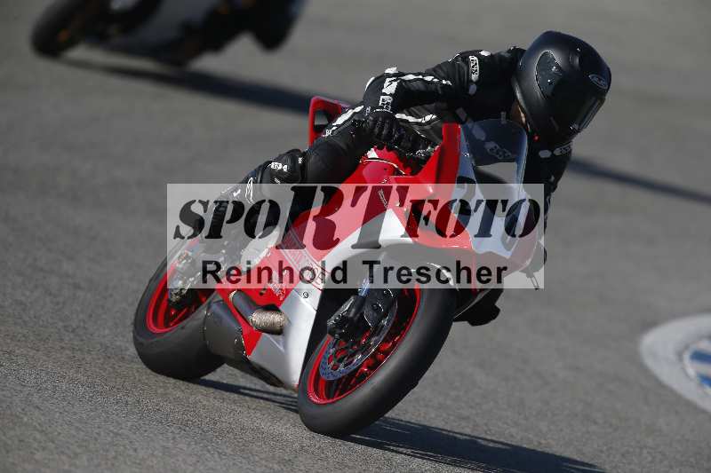 /Archiv-2024/02 29.01.-02.02.2024 Moto Center Thun Jerez/Gruppe gruen-green/20